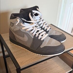 Nike Air Jordan Men's Black and Gray Sneakers